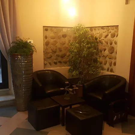 Boutique Corte Malaspina Отель Кастельнуово-дель-Гарда