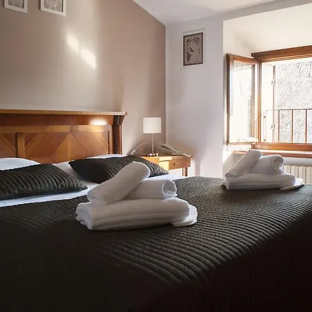 Отель Boutique Corte Malaspina Кастельнуово-дель-Гарда