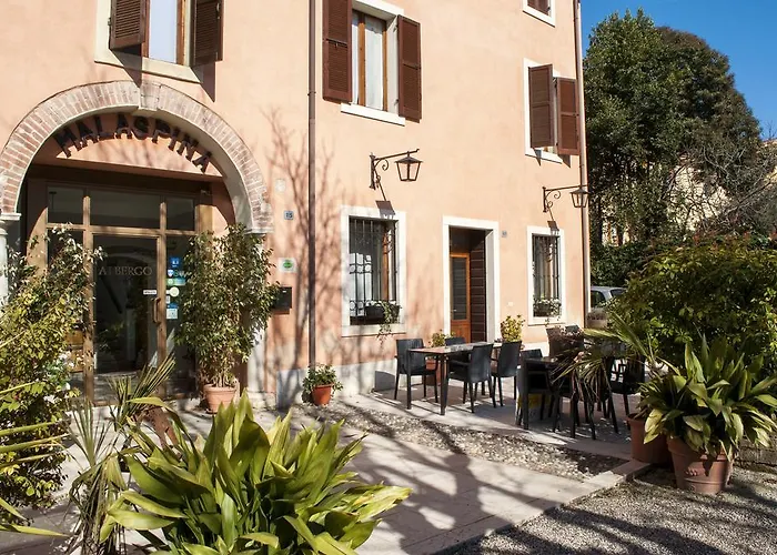 Boutique Corte Malaspina Szálloda Castelnuovo del Garda