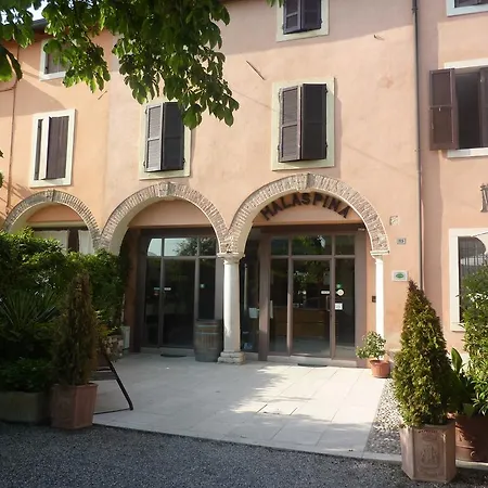 Hotel Boutique Corte Malaspina 2*