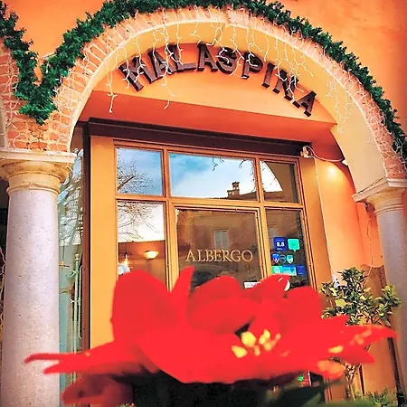 Boutique Corte Malaspina 2* Кастельнуово-дель-Гарда