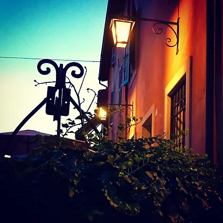 Hotel Boutique Corte Malaspina 2*
