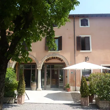 Boutique Corte Malaspina Hotel 2*