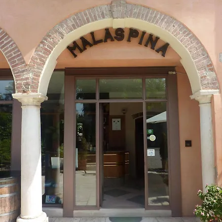 Hotel Boutique Corte Malaspina 2*