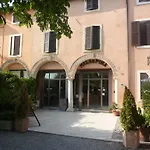 Szálloda Boutique Corte Malaspina 2*